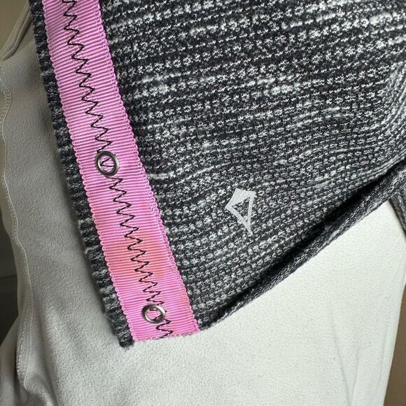 LULULEMON IVVIVA Village Chill Snap Button Infinity Scarf - Picture 4 of 9